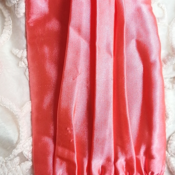 Cream and coral v-neck dress by Minuet - Picture 4 of 5